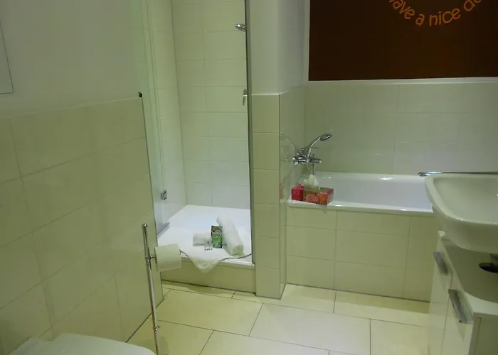 胡瑟科隆美尼公寓式酒店 * 胡尔特