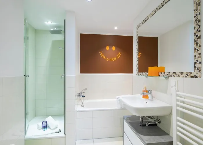 胡瑟科隆美尼公寓式酒店 * 胡尔特